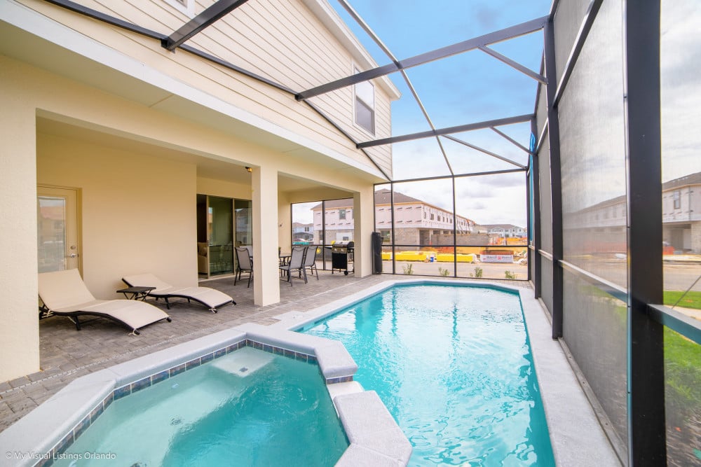 Windsor at Westside 300