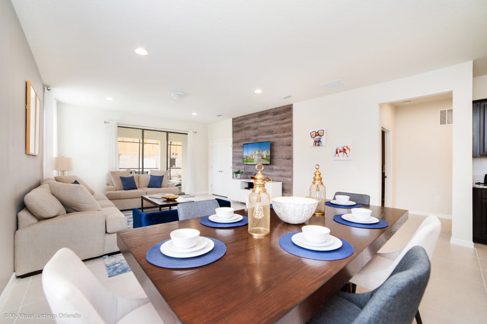 Windsor at Westside 300