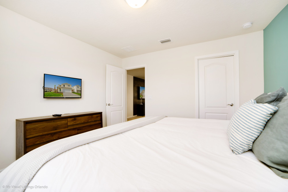 Windsor at Westside 300