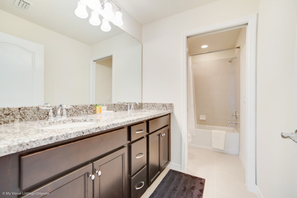 Windsor at Westside 300