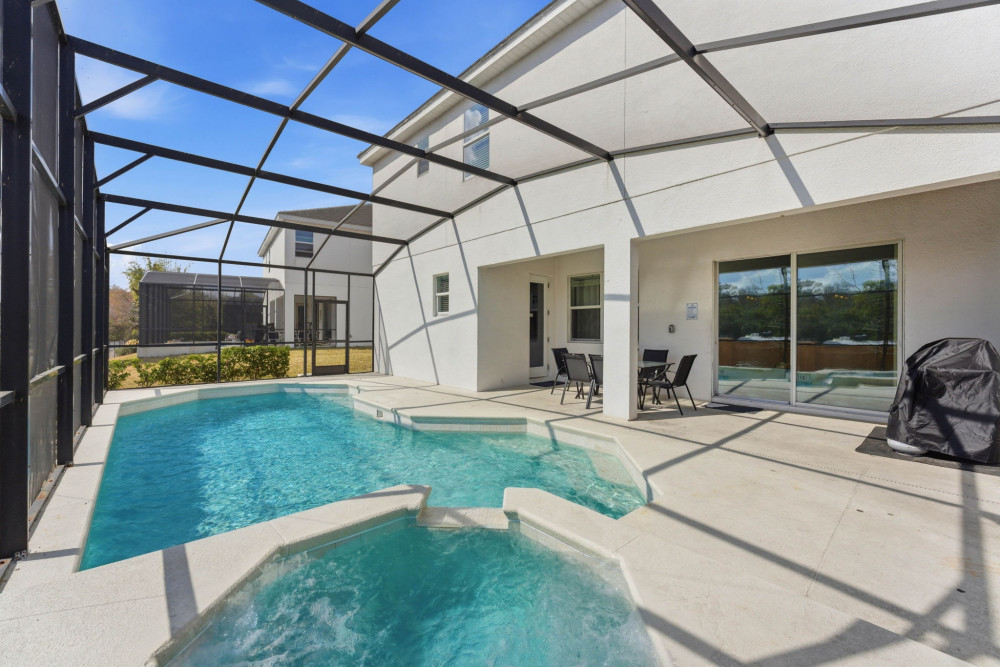 Bella Vida Resort 246