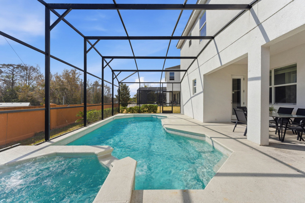 Bella Vida Resort 246