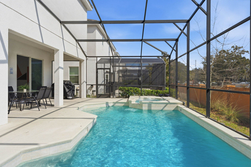 Bella Vida Resort 246