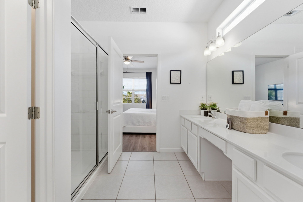 Bella Vida Resort 246