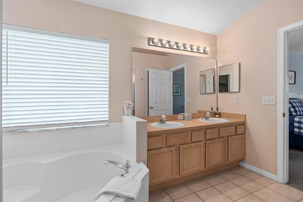 Emerald Island Resort 170