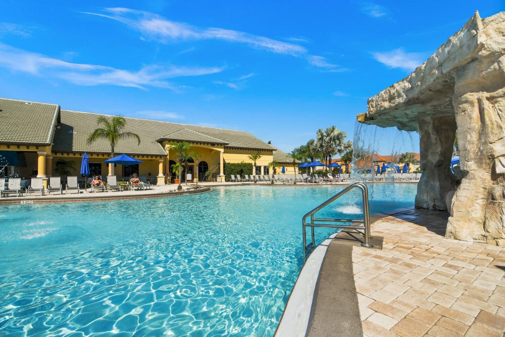 Paradise Palms Resort 360