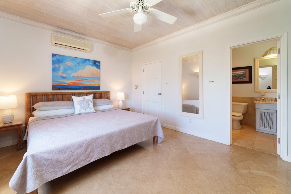Beacon Hill 305 - The Penthouse