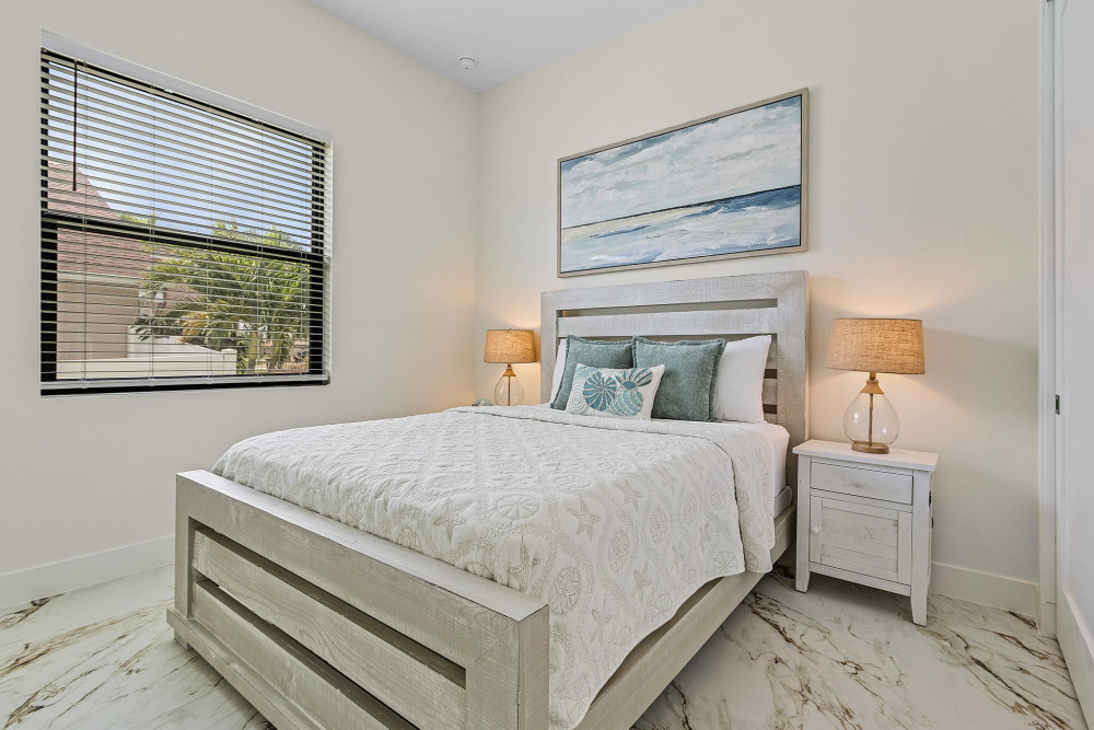Cape Coral 1047