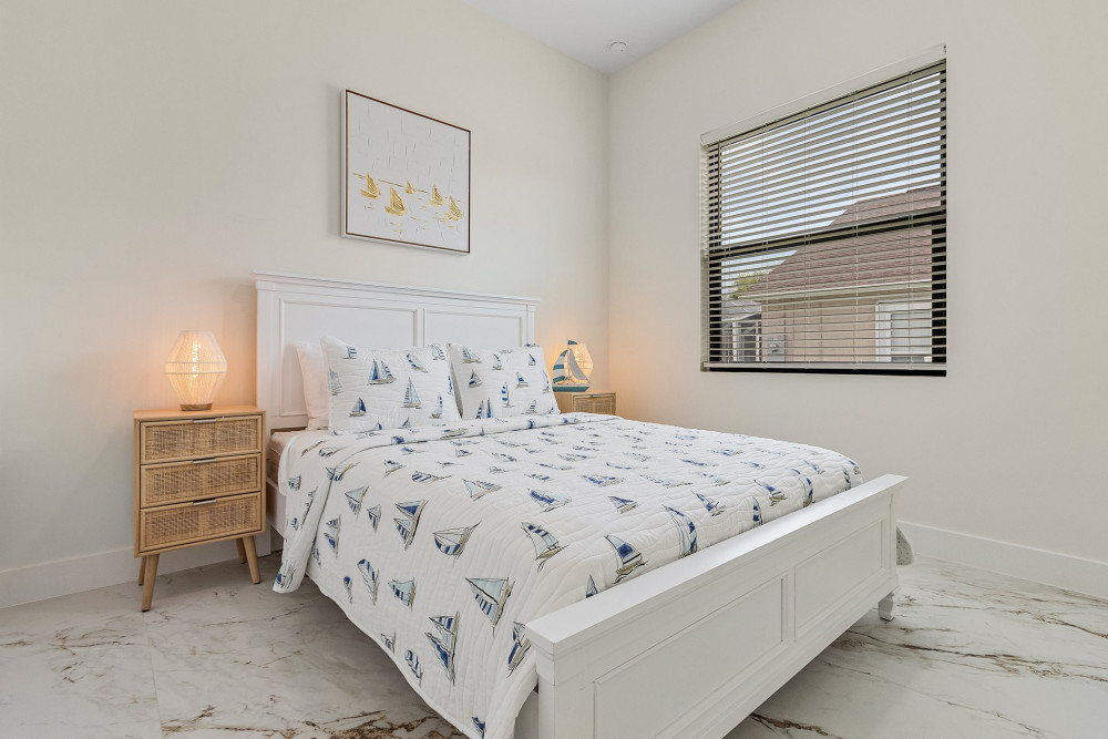 Cape Coral 1047