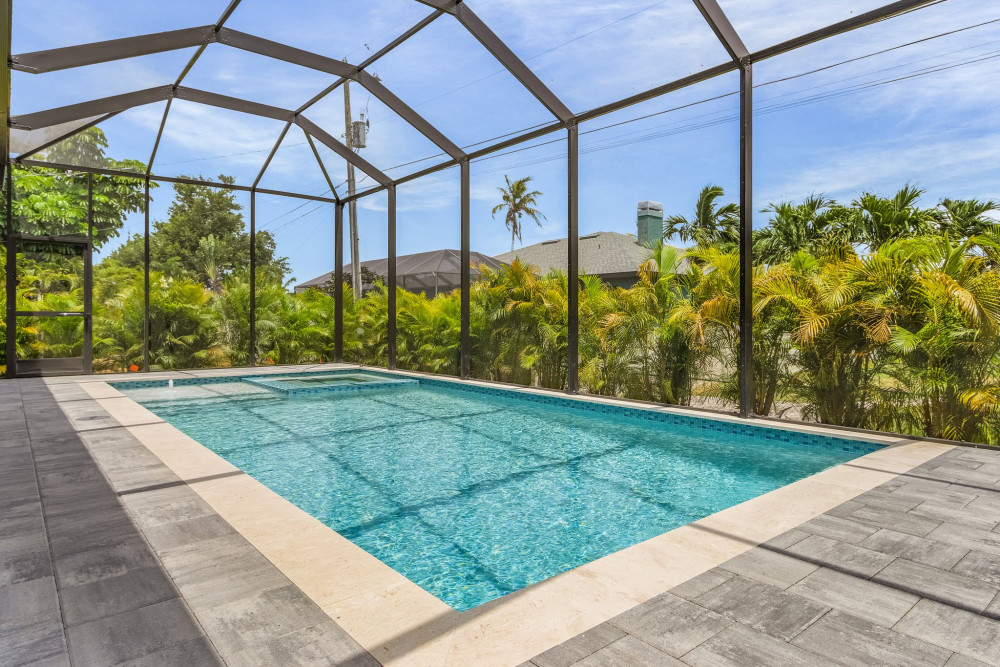 Cape Coral 1047