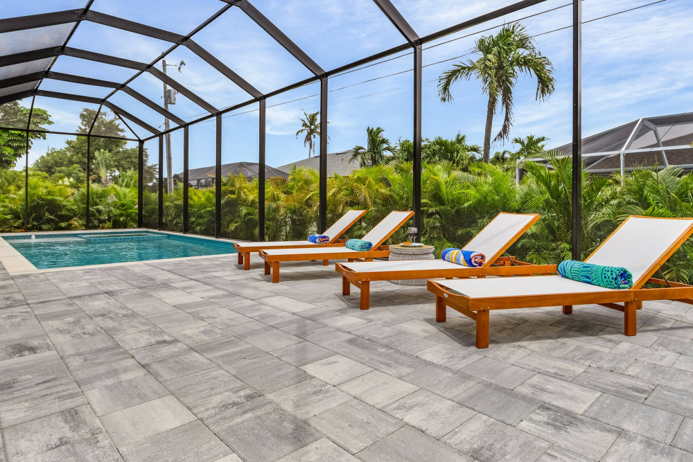 Cape Coral 1047