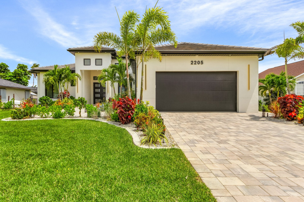 Cape Coral 1047