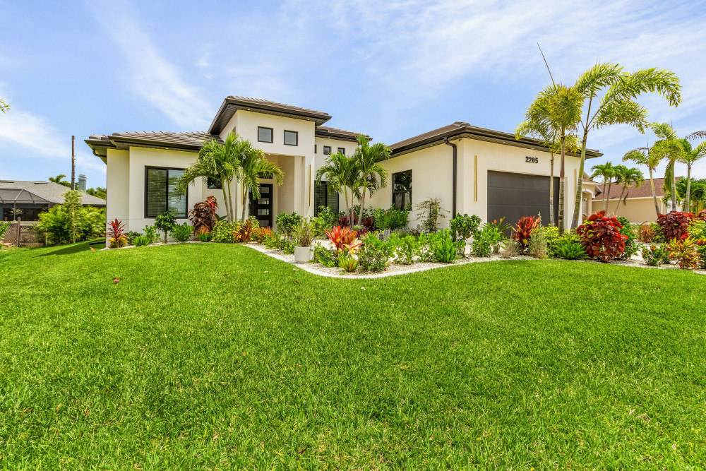 Cape Coral 1047