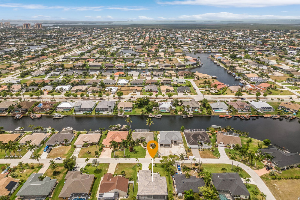 Cape Coral 1047