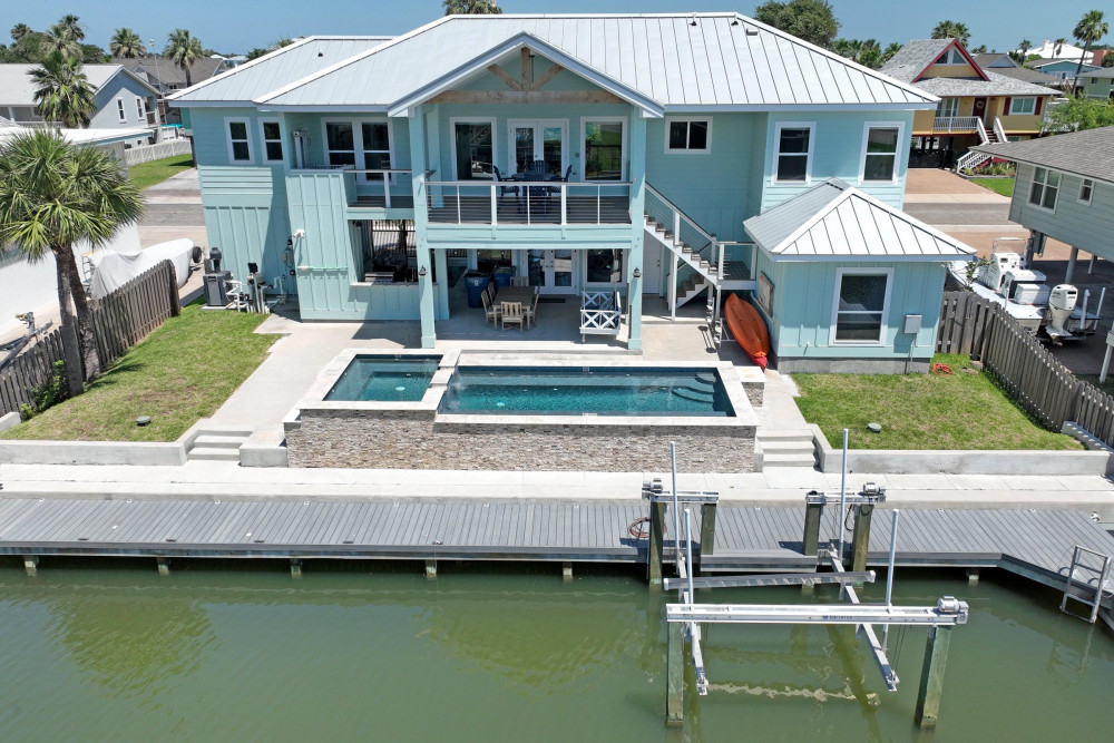 Rockport 46