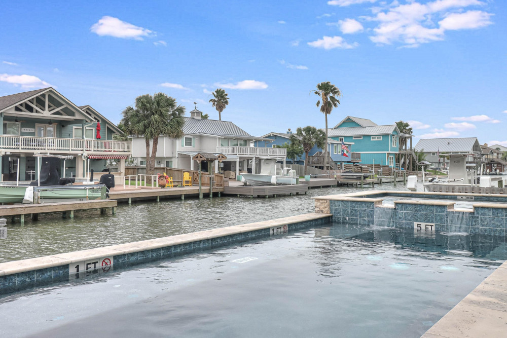 Rockport 46