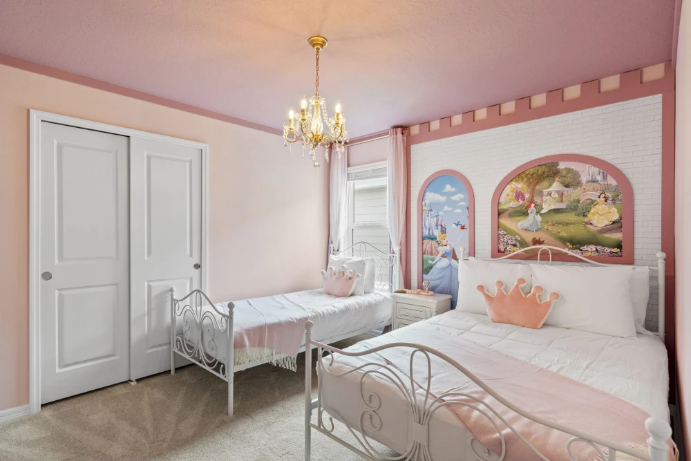 Windsor Cay 41