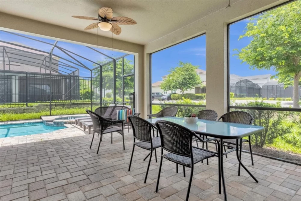 Solara Resort 650