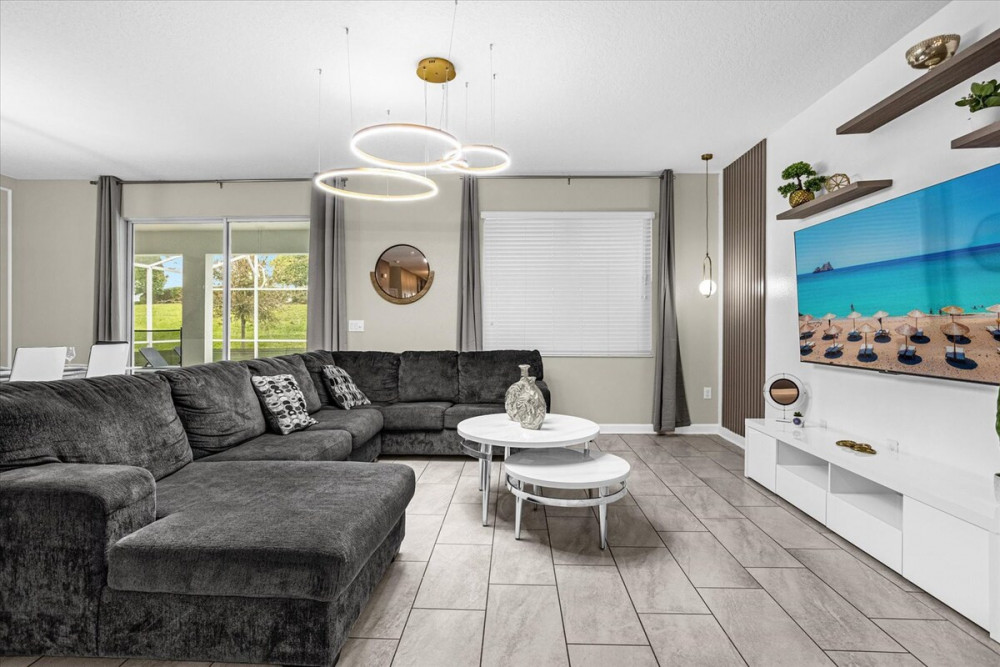 Championsgate 885