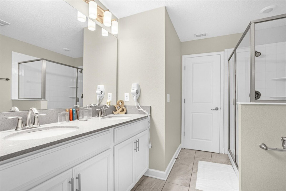 Championsgate 885