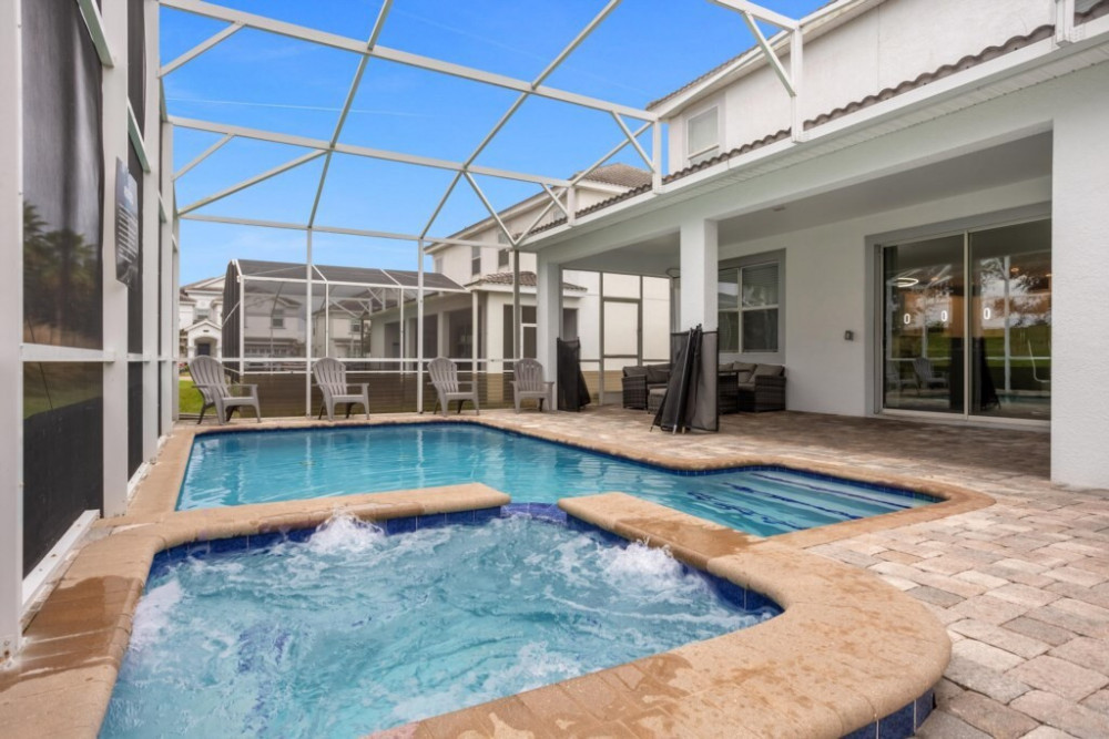 Championsgate 885