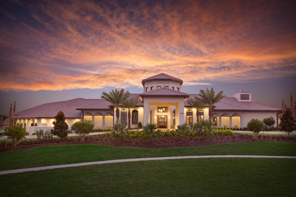 Championsgate 885