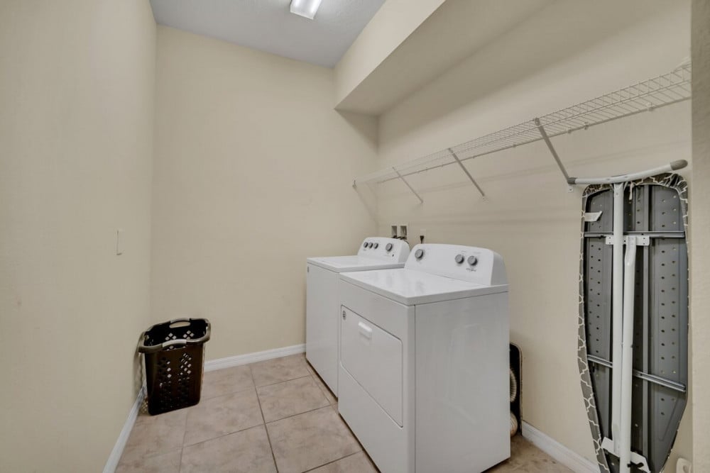 Windsor at Westside 1283