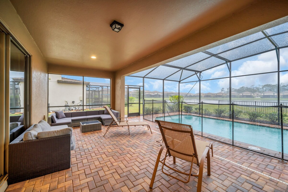 Windsor at Westside 1283