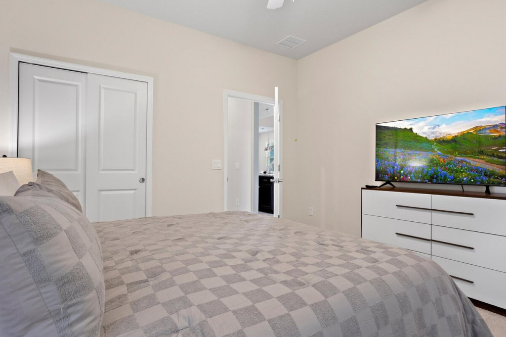 Windsor Island Resort 402