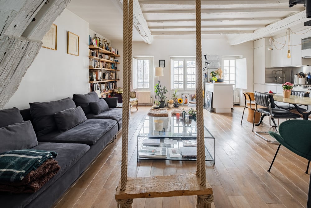 Modern-Chic Mezzanine