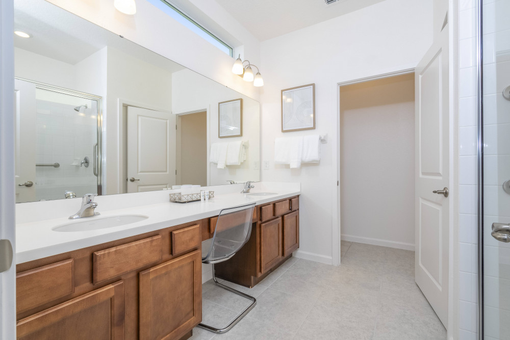 Bella Vida Resort 241