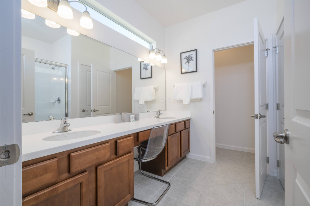 Bella Vida Resort 241