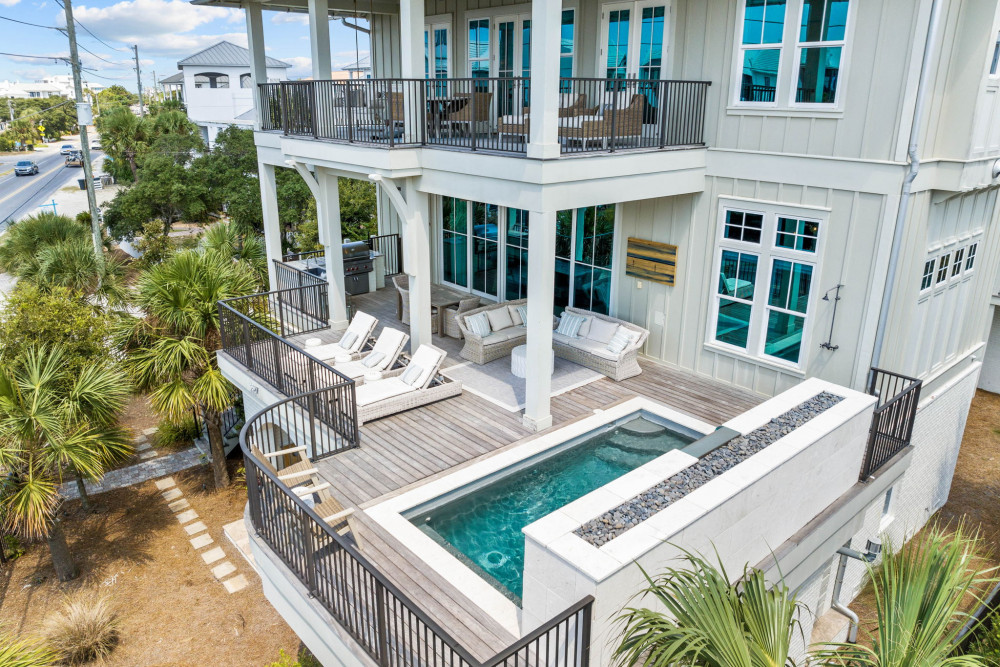Seagrove 62