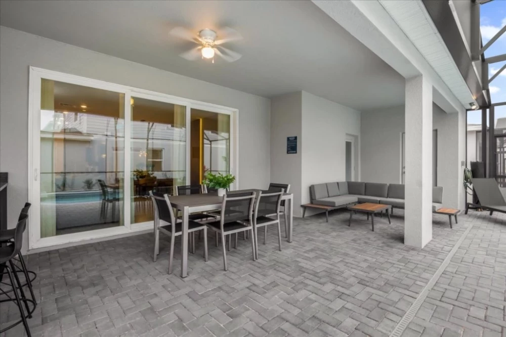 Windsor Cay 27