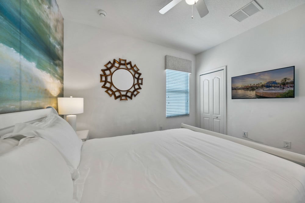 Solterra Resort 1000