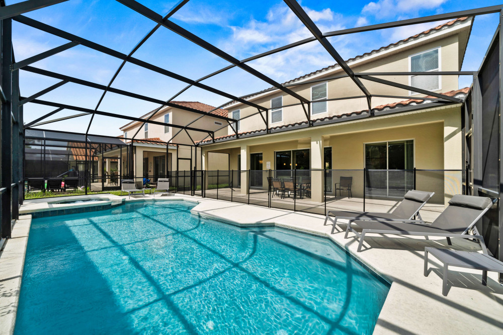 Solterra Resort 1000