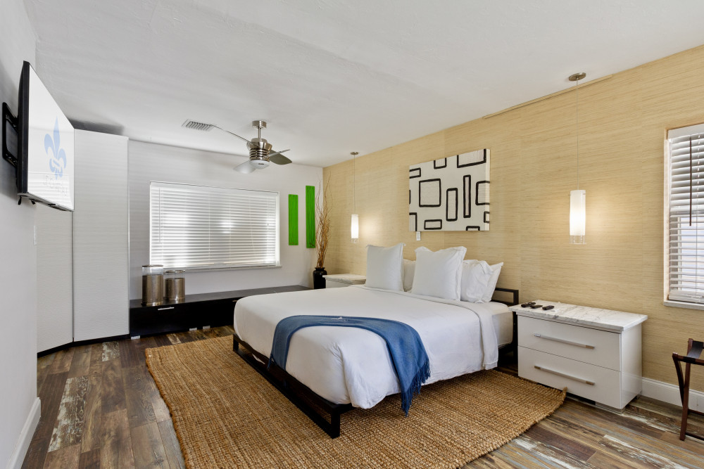 Fort Lauderdale 102