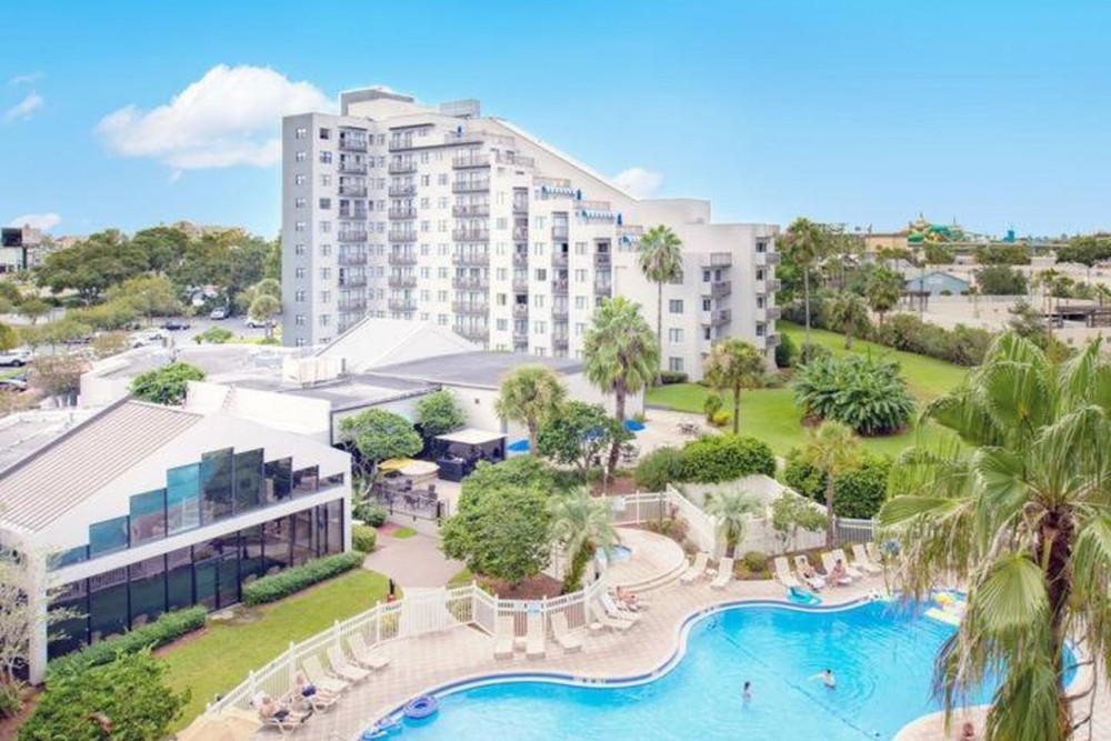 Festival Resort 69