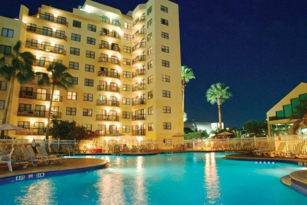 Festival Resort 69