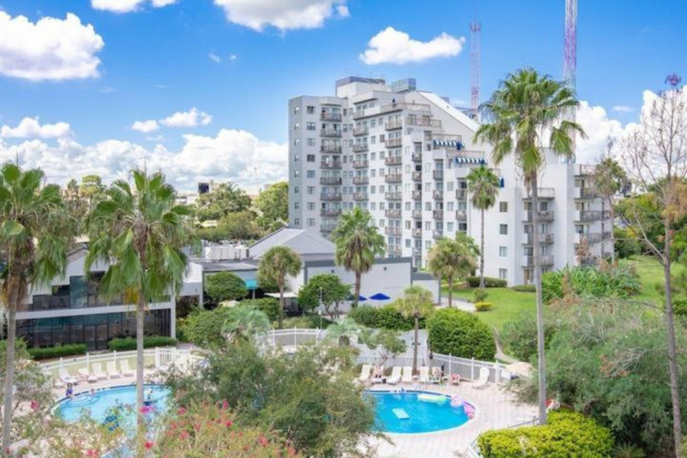 Festival Resort 69