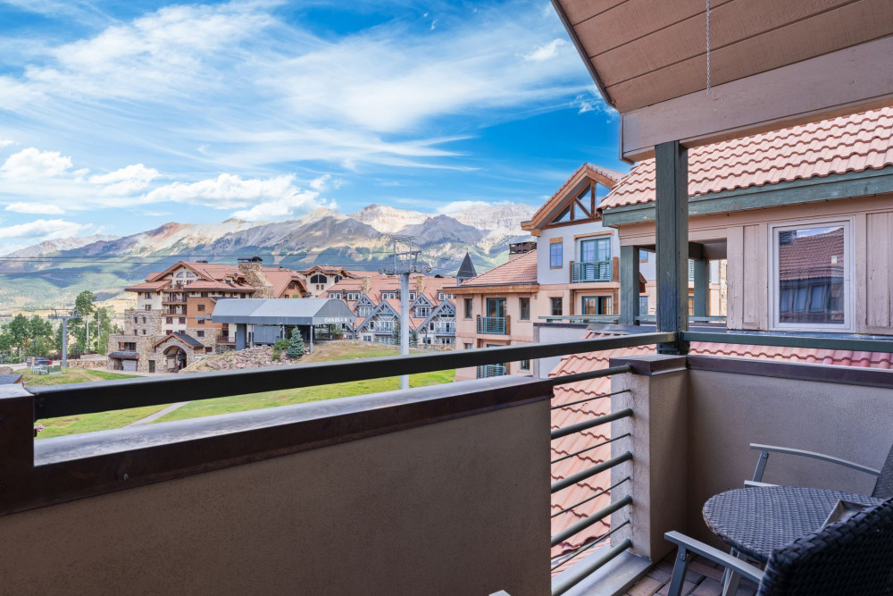 Mountain Village 25