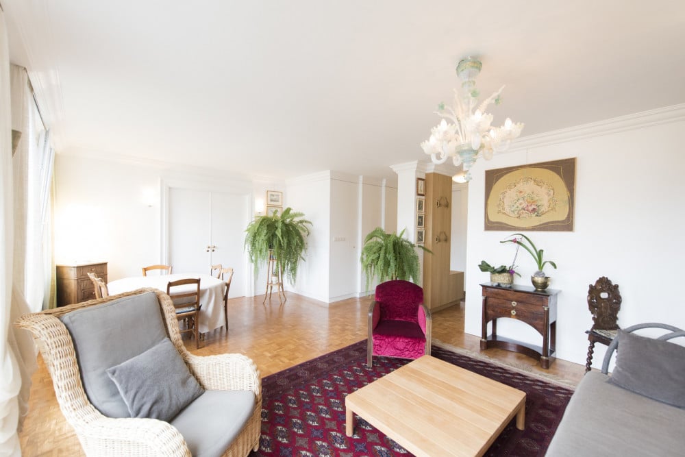 Apartment near Pont de Grenelle