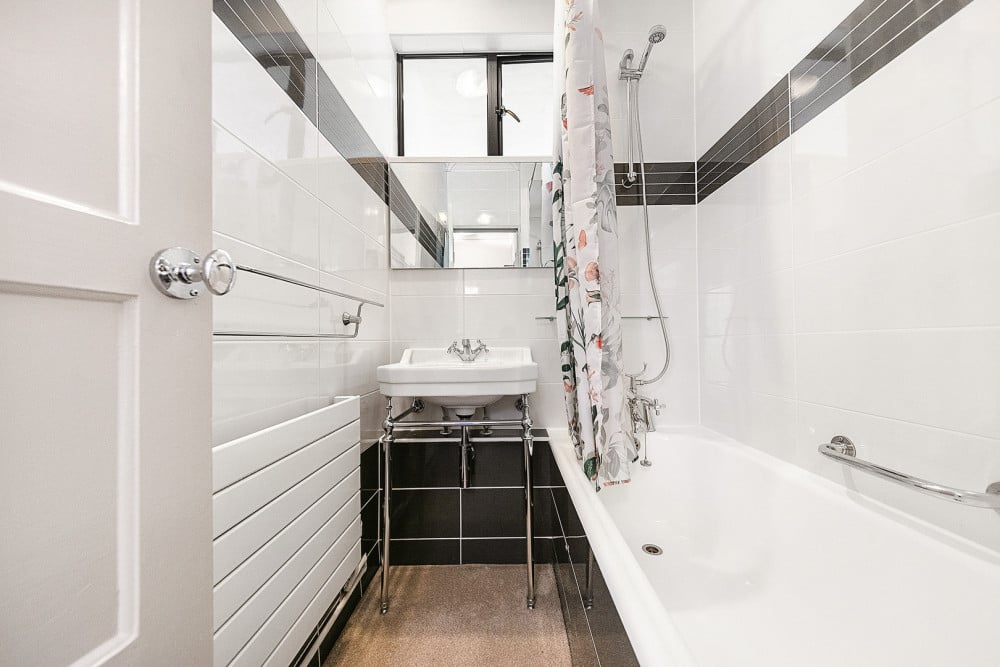 Thirties Icon By Sadler's Wells