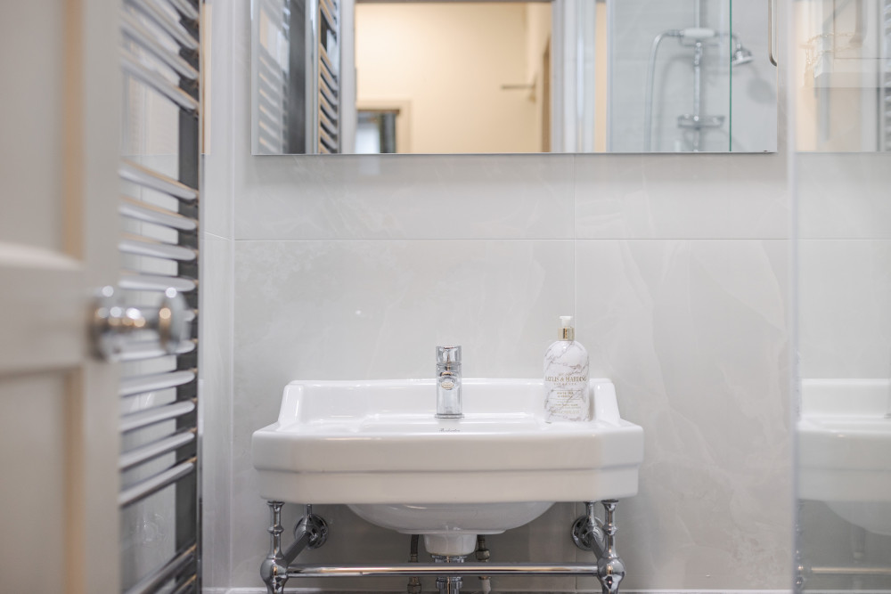 Thirties Icon By Sadler's Wells