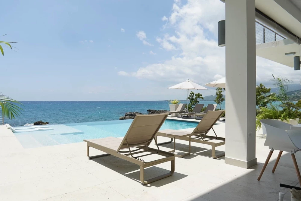 Villa Santosha