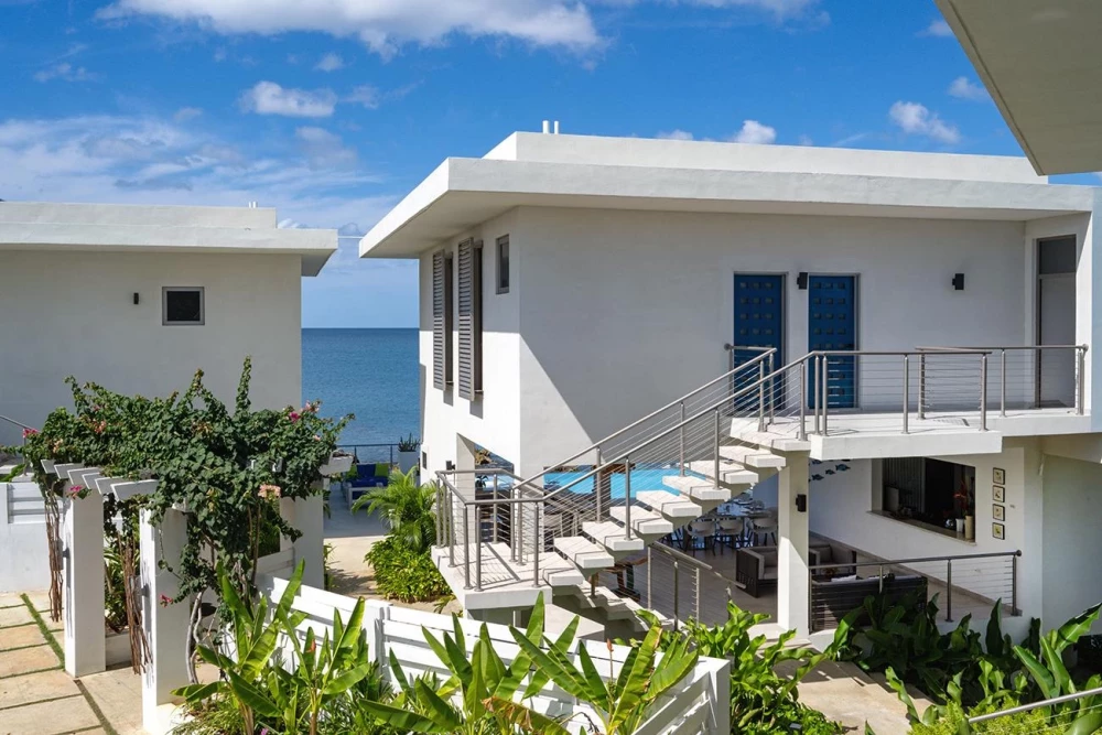 Villa Santosha