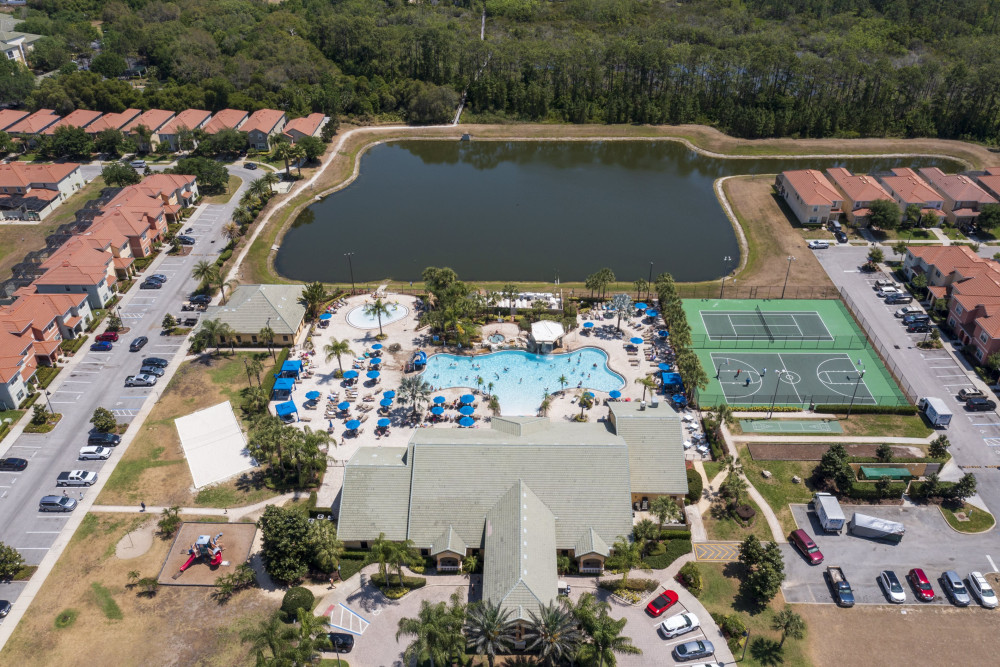 Paradise Palms Resort 100