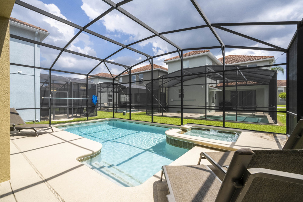 Paradise Palms Resort 100