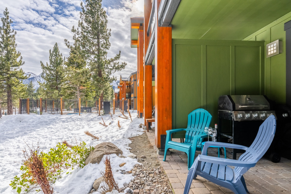 Mammoth Lakes 93