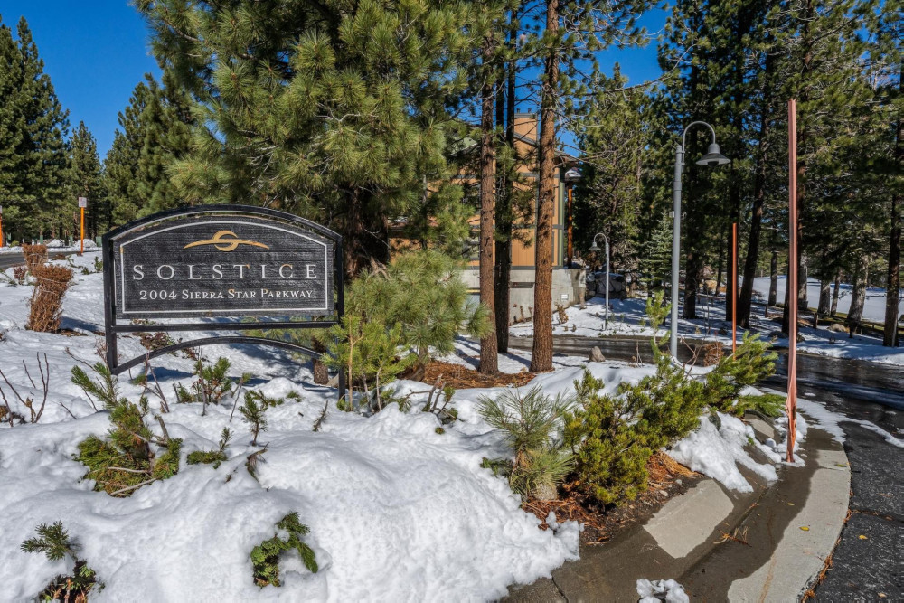 Mammoth Lakes 93